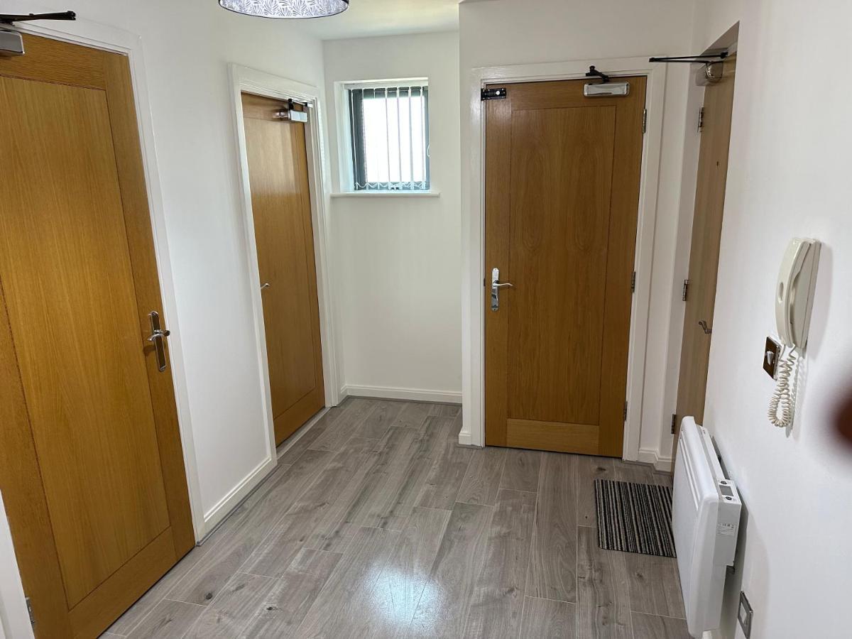 2 Bed Modern Apartment سوانسي المظهر الخارجي الصورة